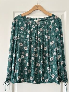 Lucky Brand Boho Green Pleated Blouson Style Top z L w MEASUREMENTS Wrist Ties
